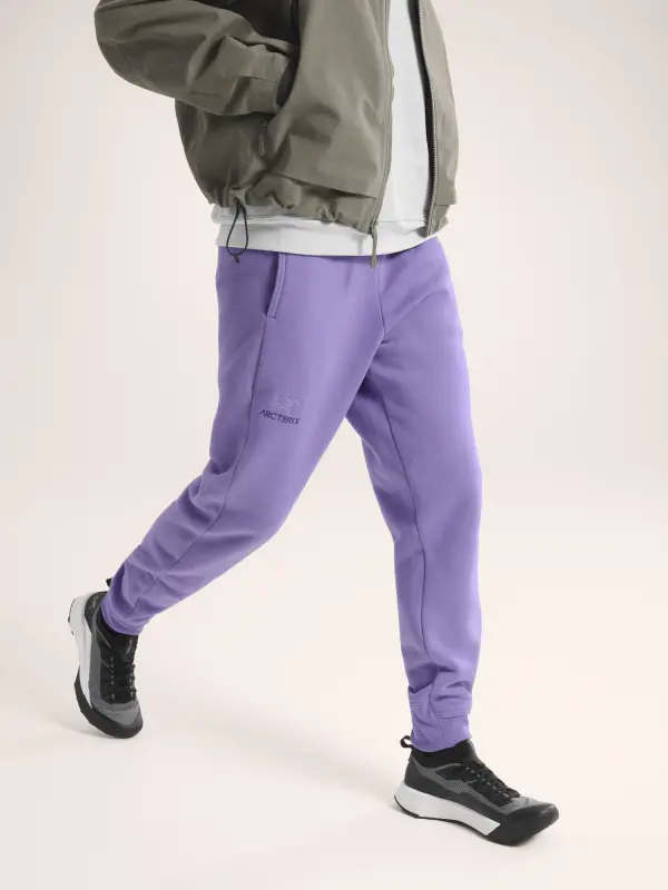 Emblem Fleece Jogger Women’s online